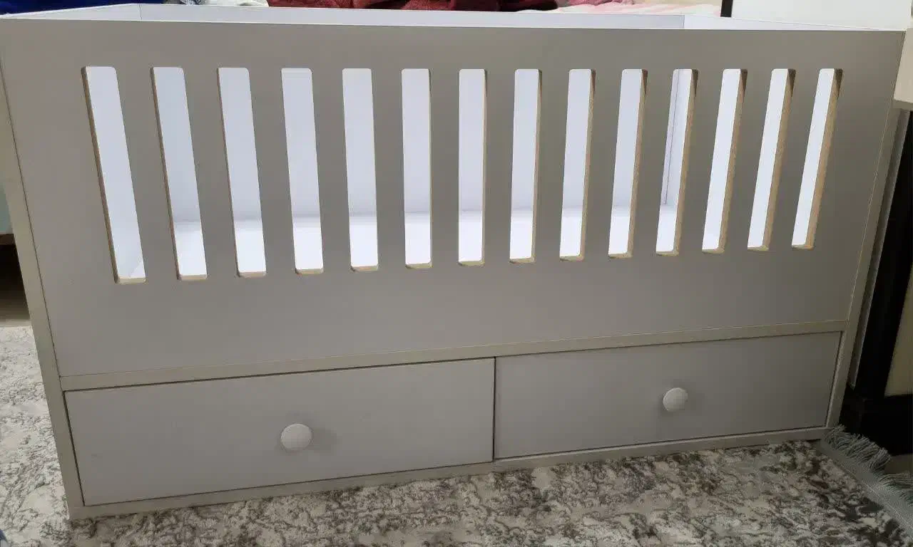 تخت کودک|تخت و صندلی بچه|کرج, شهرک بنفشه|دیوار