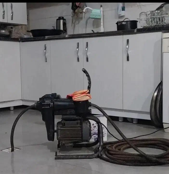 باز کردن لوله فاضلاب با فنر برقی داراب|خدمات پیشه و مهارت|داراب, |دیوار