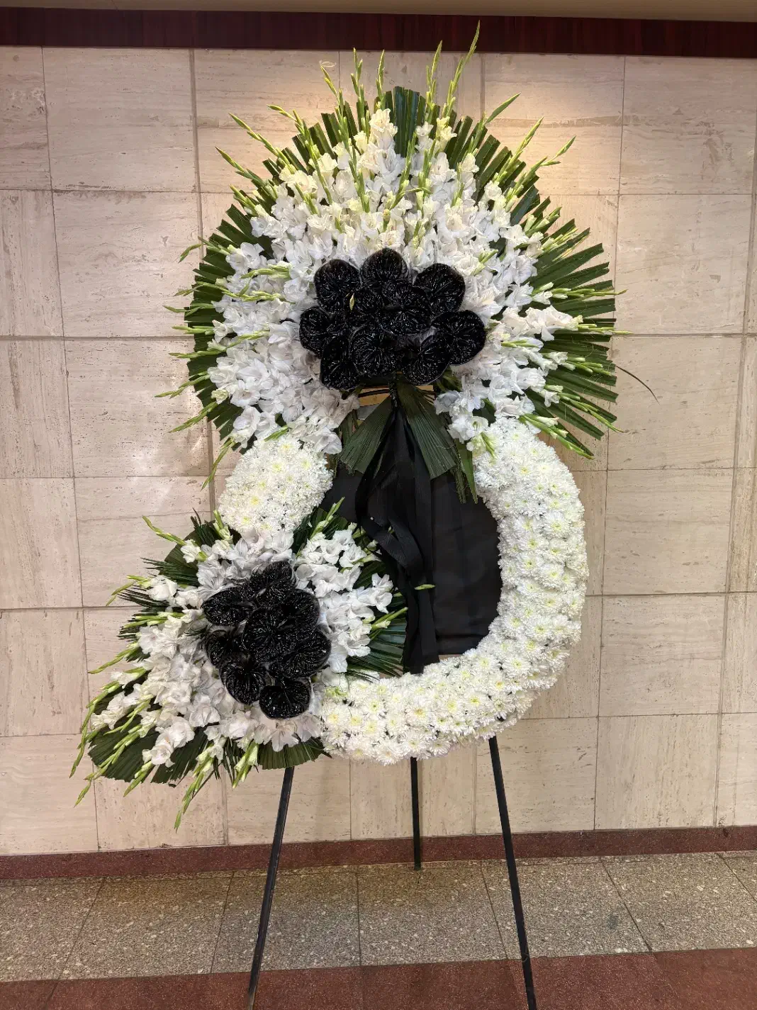 فلورانس تحویل فوری عرضه تاج گل|گل و گیاه طبیعی|تهران, شهرک محلاتی|دیوار