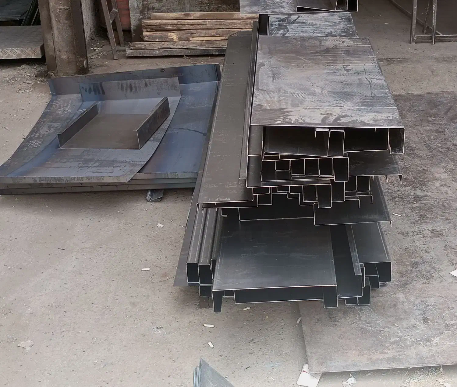 کانال هوا پروژهای ساختمانی صنعتی دود کش اسپیرال|خدمات پیشه و مهارت|تهران, دکتر هوشیار|دیوار