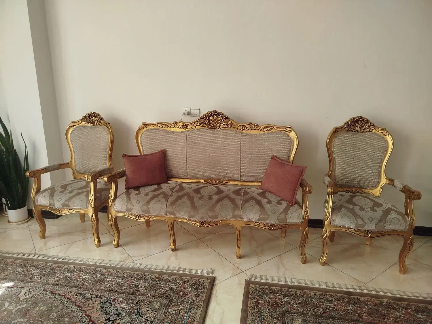مبل ۷نفره|مبلمان خانگی و میز عسلی|شاهین‌شهر, ۹ دی|دیوار