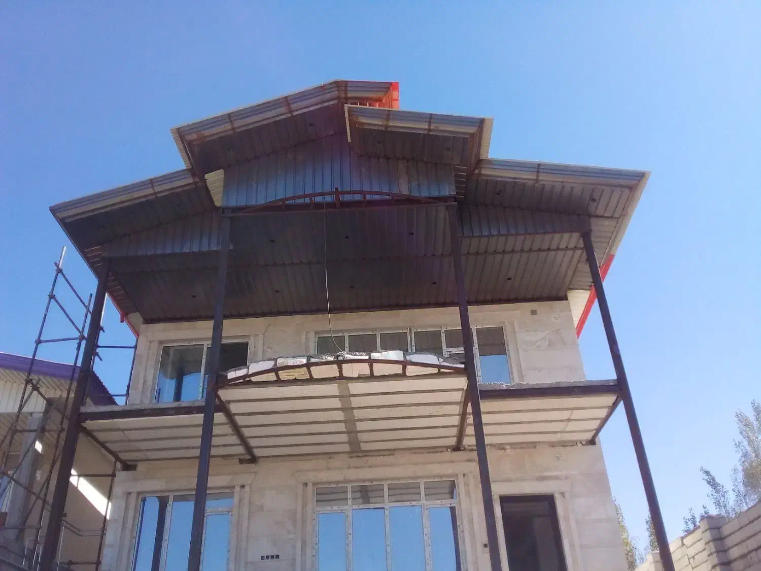 اجرای سقف شیروانی|خدمات پیشه و مهارت|ویلکیج, |دیوار