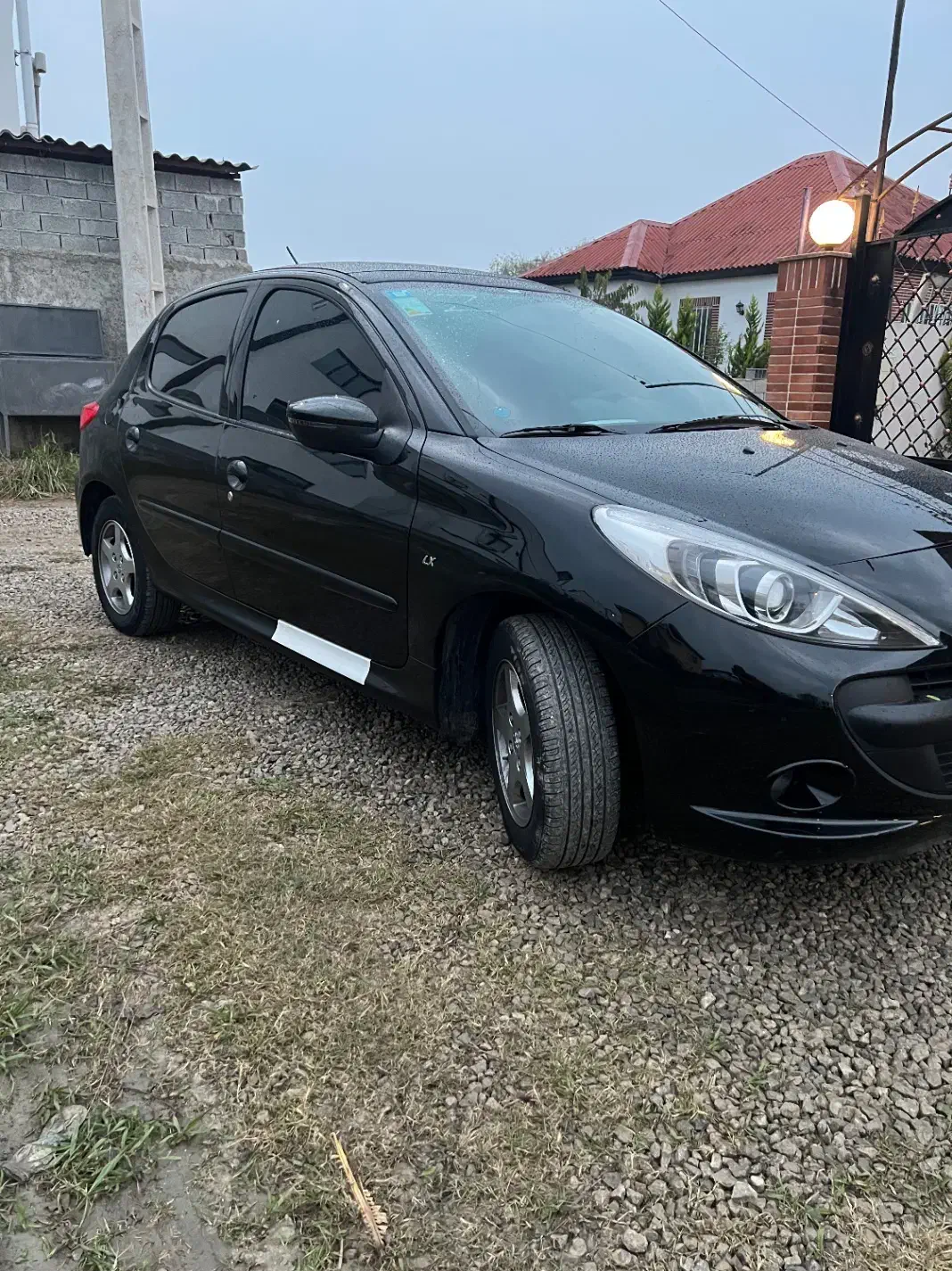 207 مدل ۴۰۲ ارتقا یافته سقف شیشه ای|خودرو سواری و وانت|تهران, شهرک شهید باقری|دیوار