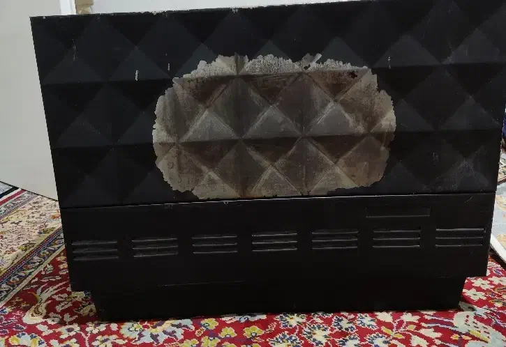 یک بخاری بزرگ کاملاً سالم|بخاری، هیتر، شومینه|فولادشهر, B4|دیوار