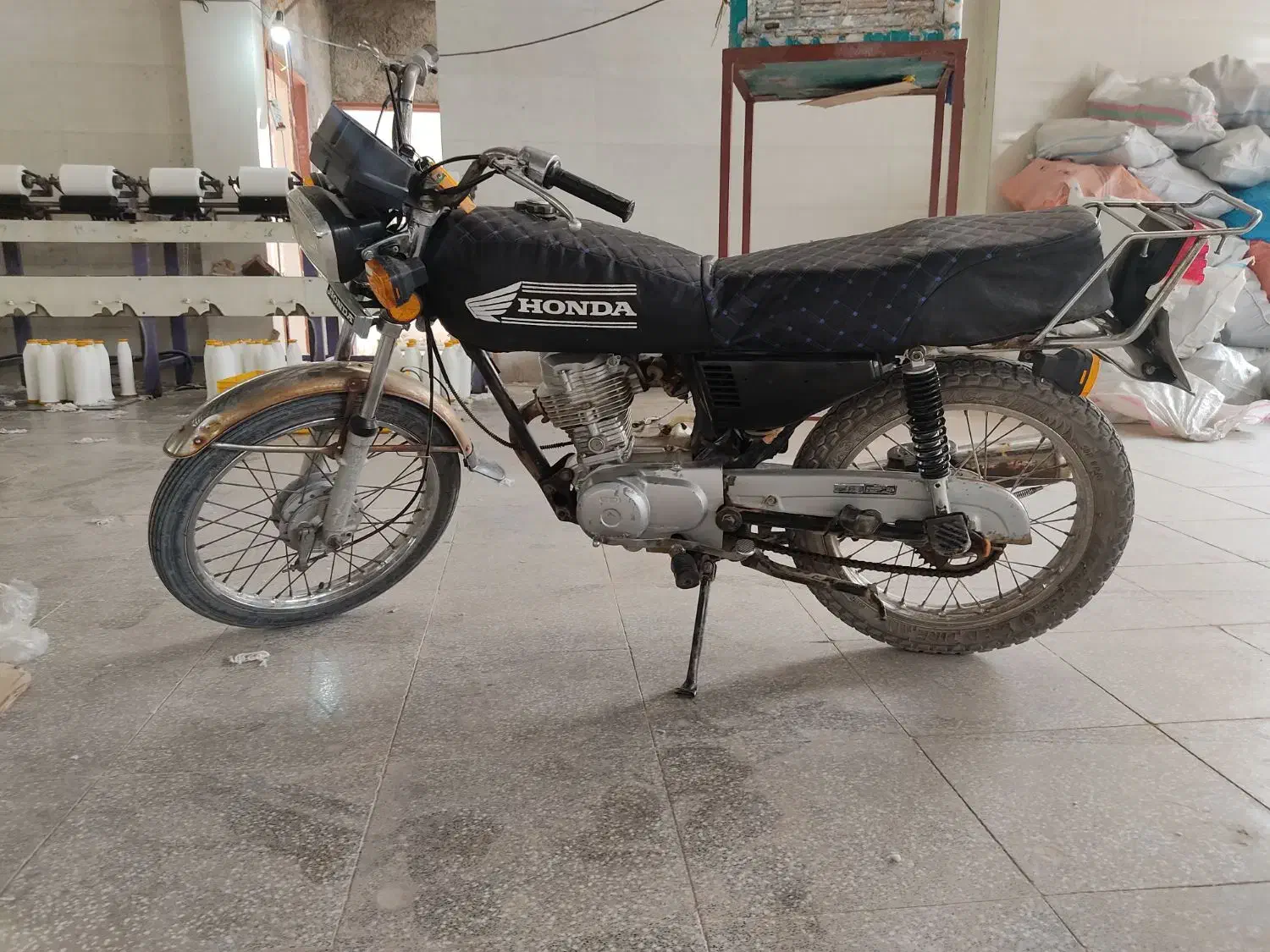 موتور|موتورسیکلت|زارچ, |دیوار