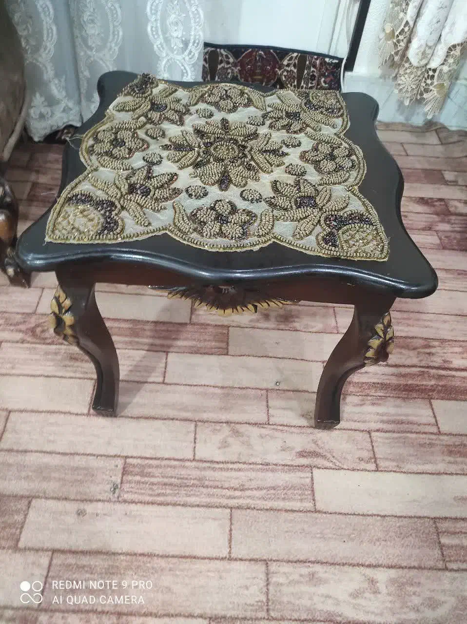 مبل ۹نفره|مبلمان خانگی و میز عسلی|شاهین‌شهر, ۹ دی|دیوار