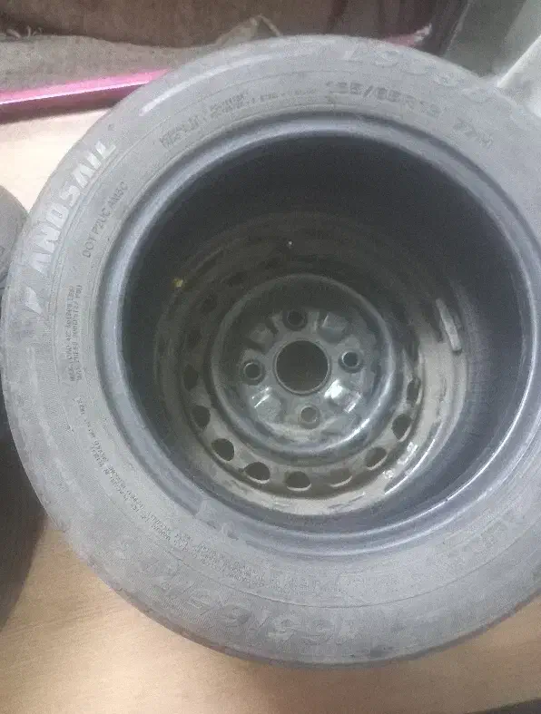 2 عدد لاستیک کارکرده|قطعات یدکی و لوازم جانبی|قم, نخودی|دیوار