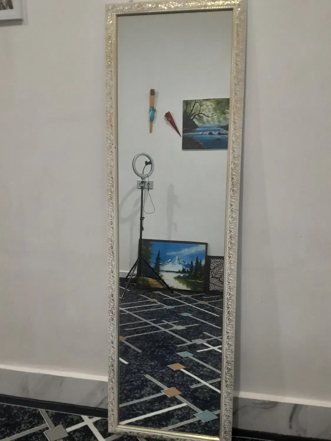 ایینه|آینه|اندیمشک, |دیوار