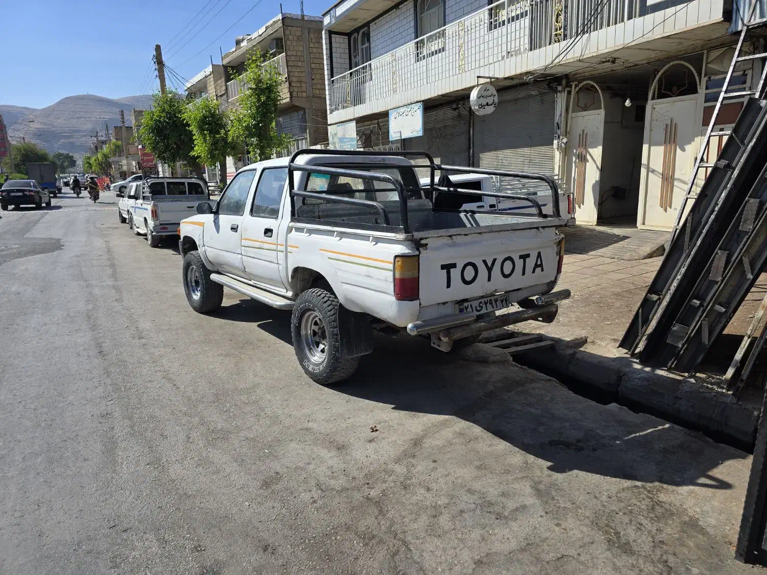 تویوتا هایلوکس مدل ۹۳ میلادی|خودرو سواری و وانت|ایذه, |دیوار