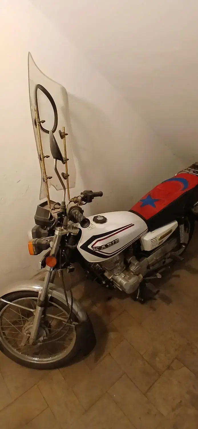 موتور سیکلت کبیر ۱۲۵ مدل ۹۷|موتورسیکلت|تهران, ارامنه|دیوار