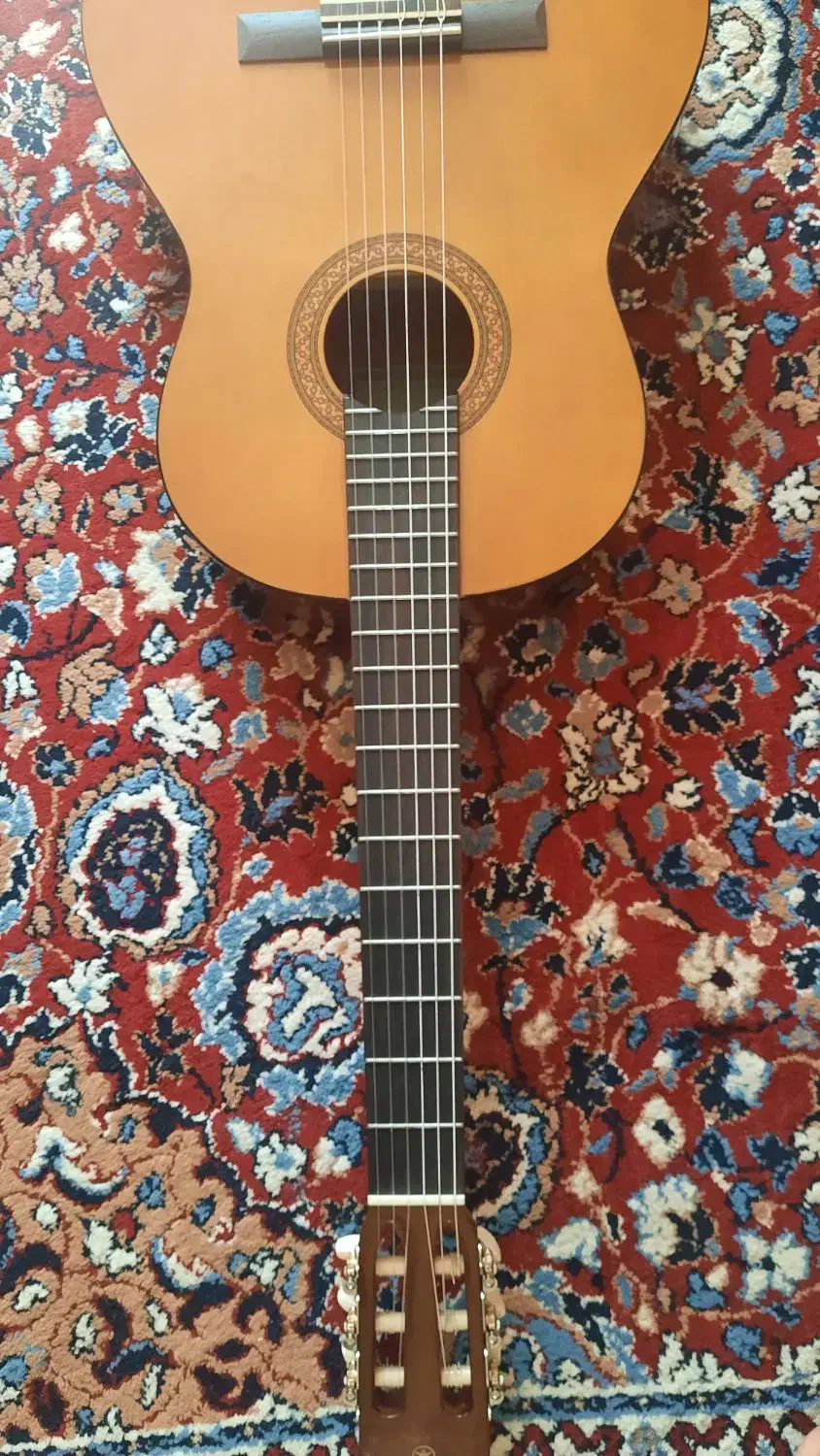 گیتار یاماها c40|گیتار، بیس، امپلیفایر|قروه, |دیوار