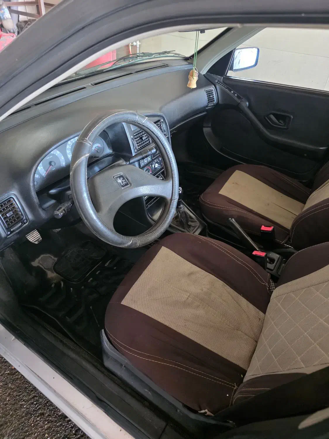 پژو ۴۰۵ مدل ۸۴|خودرو سواری و وانت|سبزوار, کوی بهار|دیوار