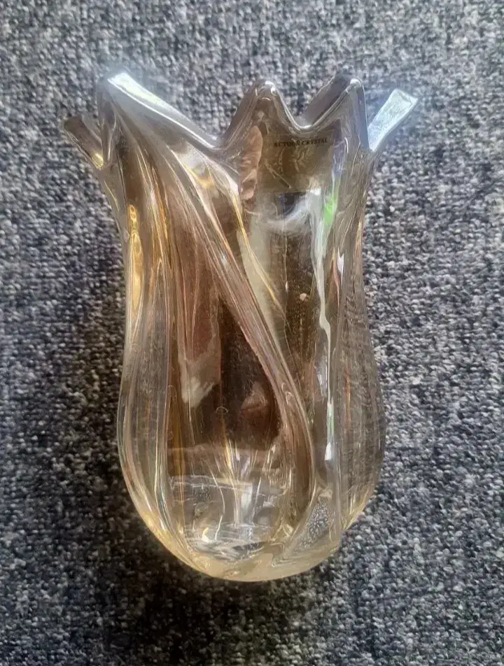 لاله لوستر تعداد بالا|لوستر و چراغ آویز|تهران, خزانه|دیوار