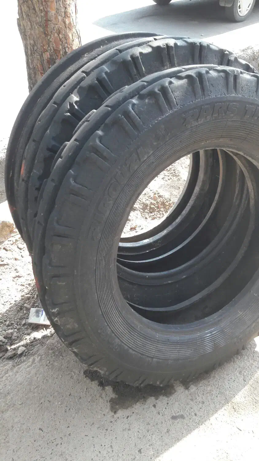 لاستیک جلو تراکتور|قطعات یدکی و لوازم جانبی|بیرجند, |دیوار