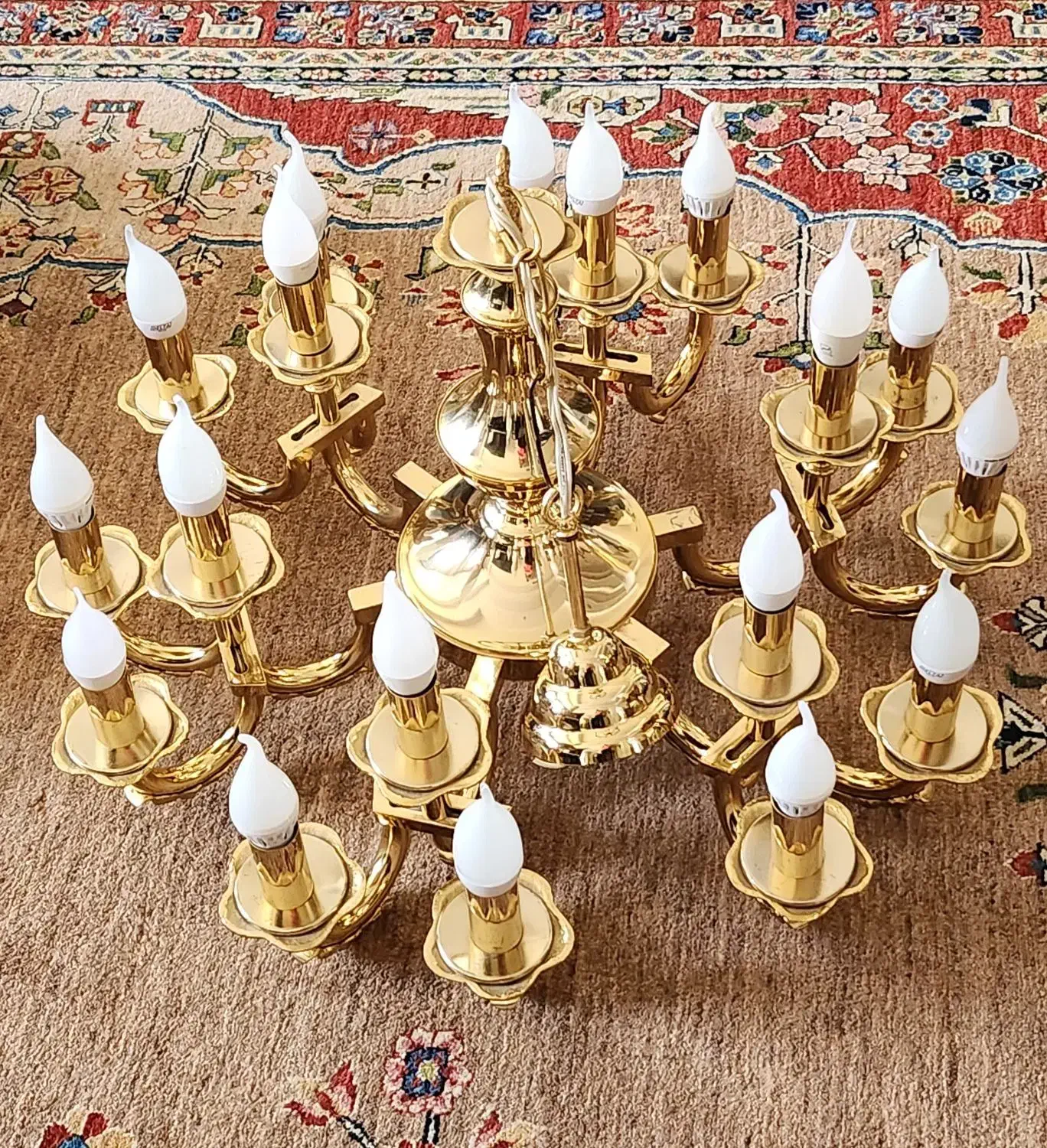 لوستر برنز رنگ ثابت، ۱۸ شاخه، با لامپ های کم مصرف|لوستر و چراغ آویز|تهران, ارم|دیوار