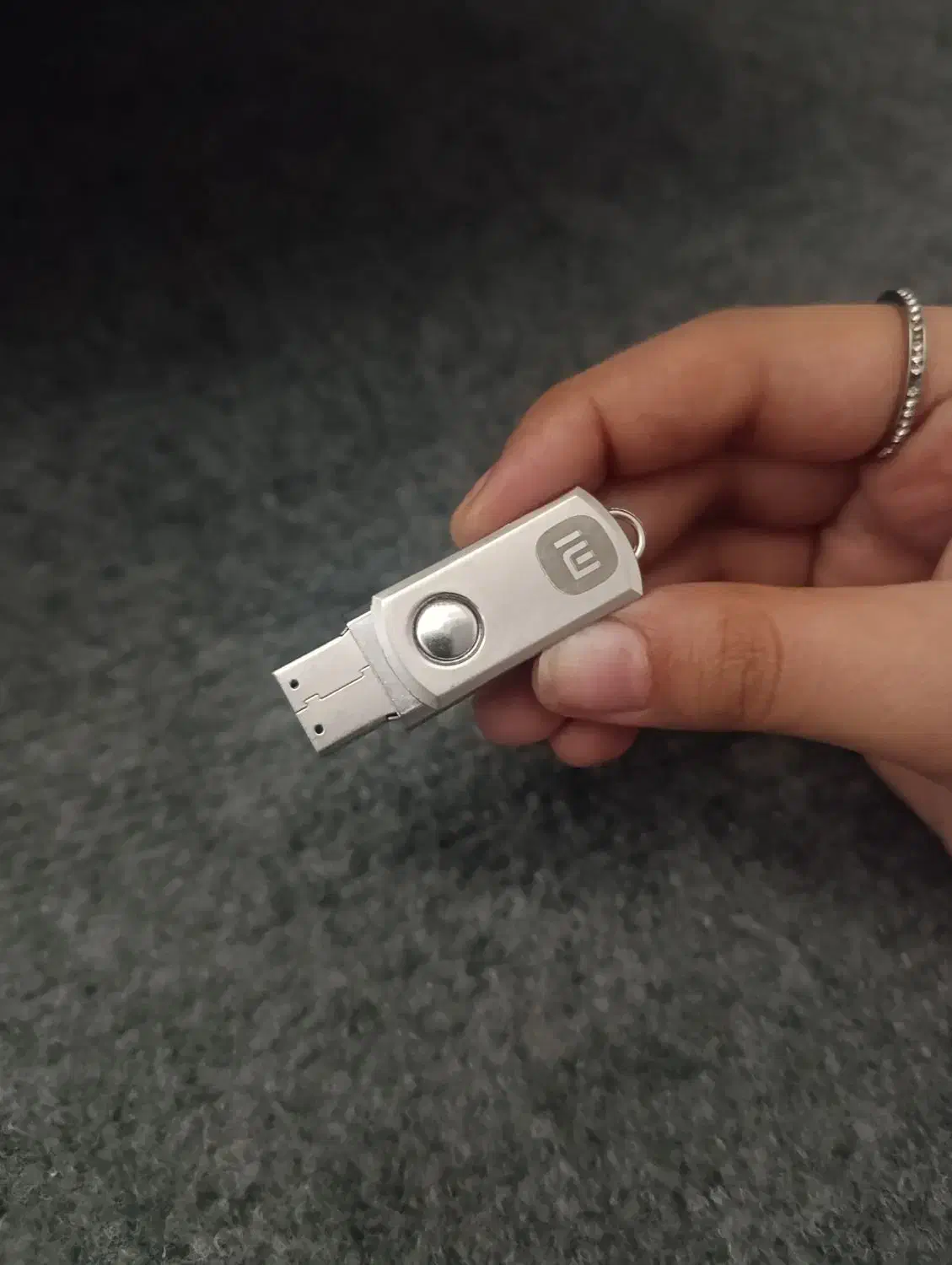 فلش۱۰ترابایت ۱۰هزار گیگ اورجینال|لوازم جانبی موبایل و تبلت|مشهد, خواجه ربیع|دیوار