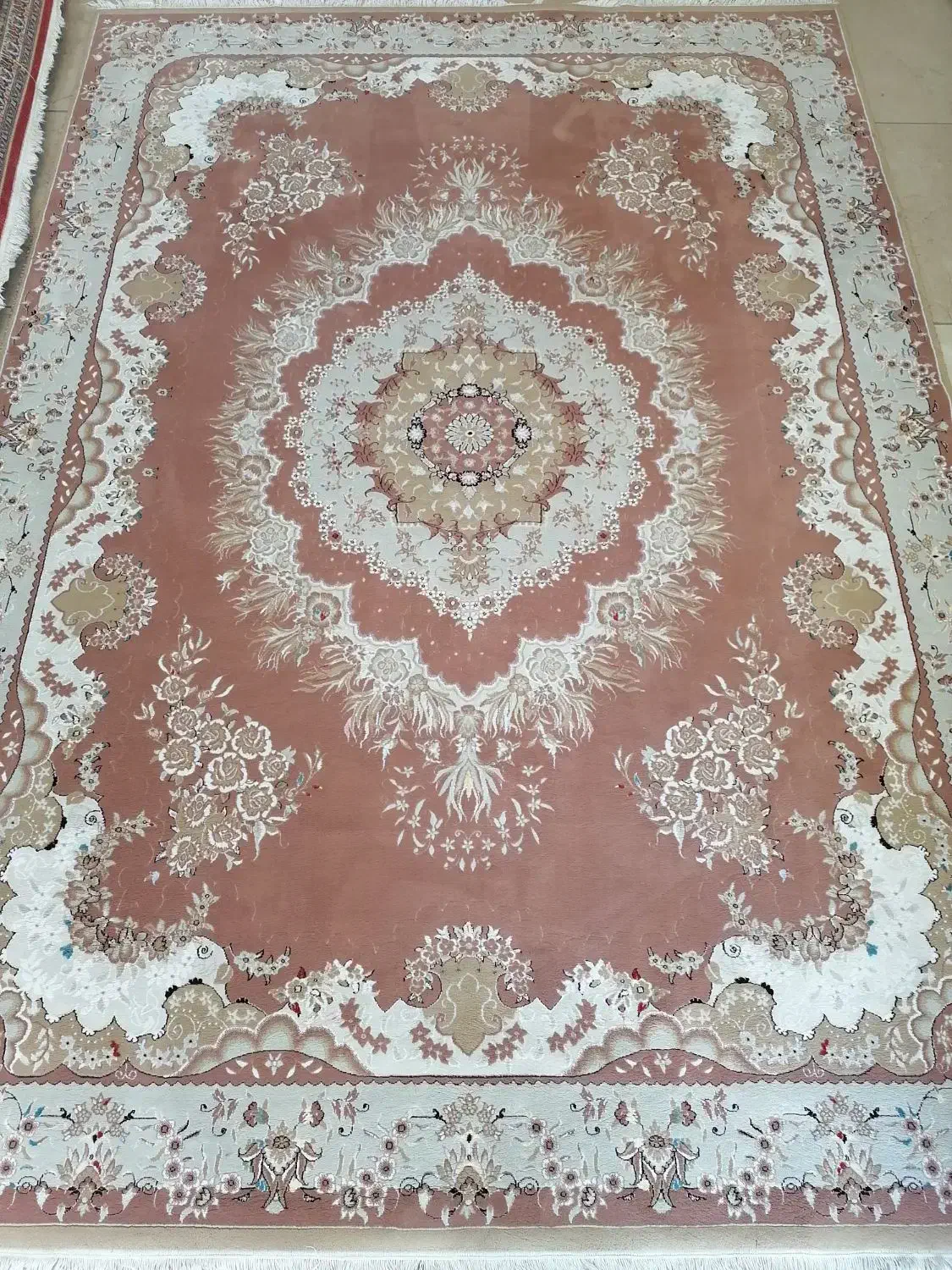 قالی ماشینی خشتی کارکرده برند سلیمان/مشهد|فرش|اصفهان, دشتستان|دیوار