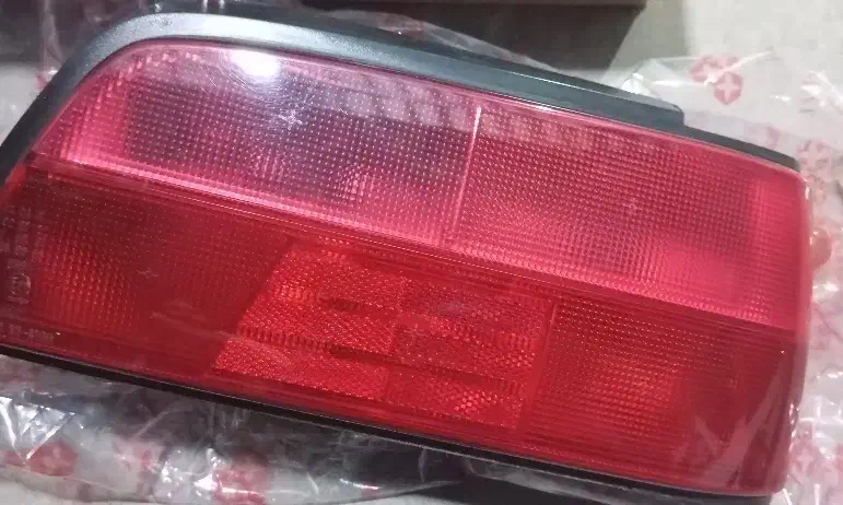 چراغ معمولی عقب پژوپارس|قطعات یدکی و لوازم جانبی|مسجد سلیمان, |دیوار