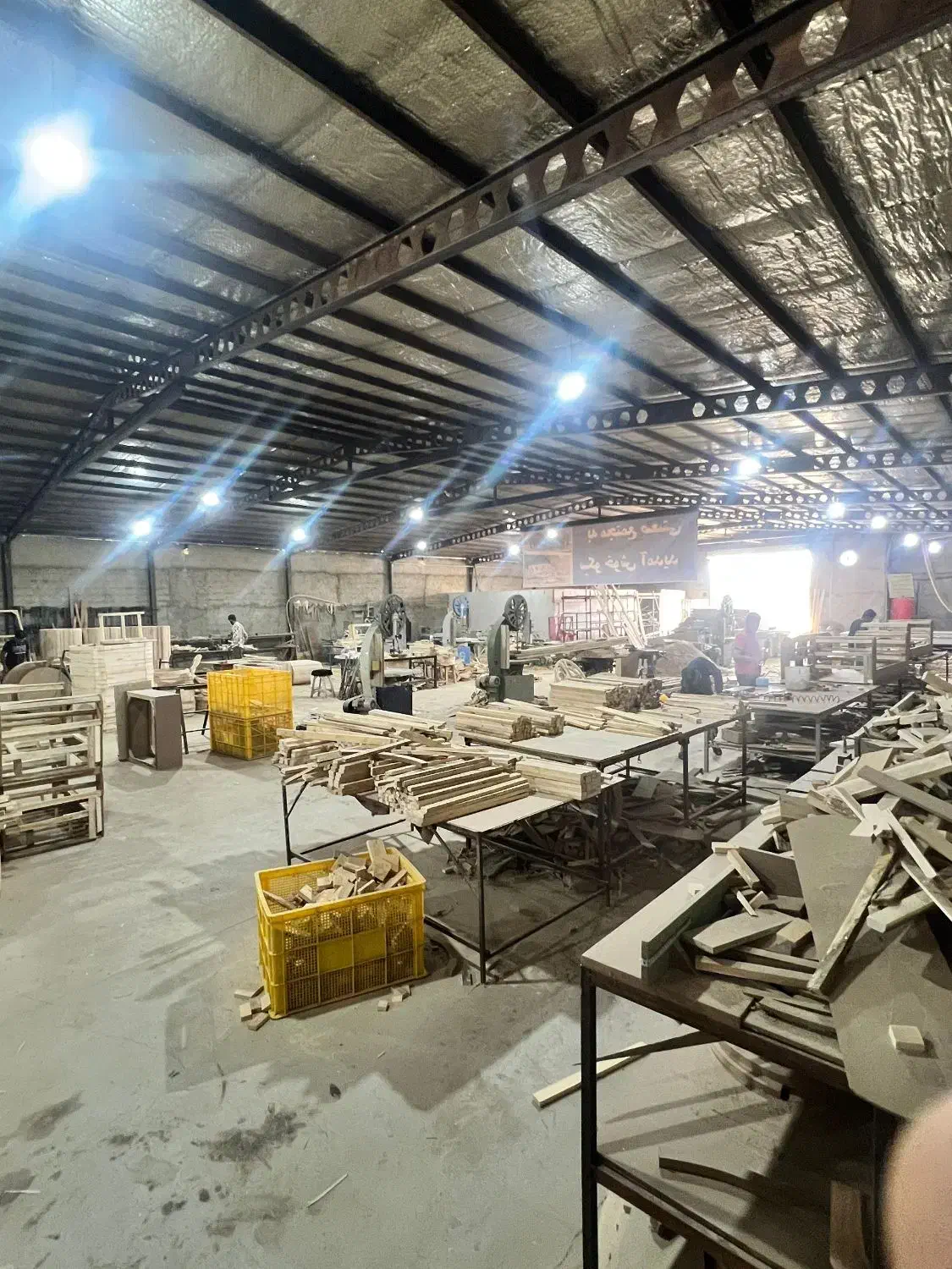 نجار ماهر رنگی زن|استخدام معماری، عمران و ساختمانی|چهاردانگه (تهران), |دیوار