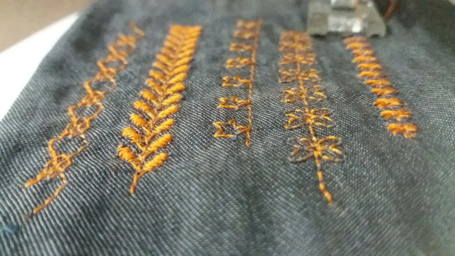 ساعت ژاپنی قدیمی مال ۳۰سال پیش و  چ ر خ|ساعت|خرم‌آباد, |دیوار