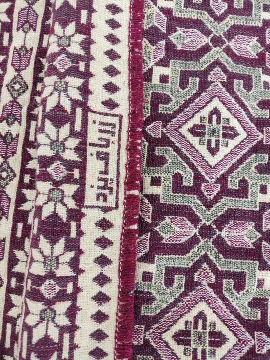 روفرشی 12 متری|روفرشی|اصفهان, مولوی|دیوار