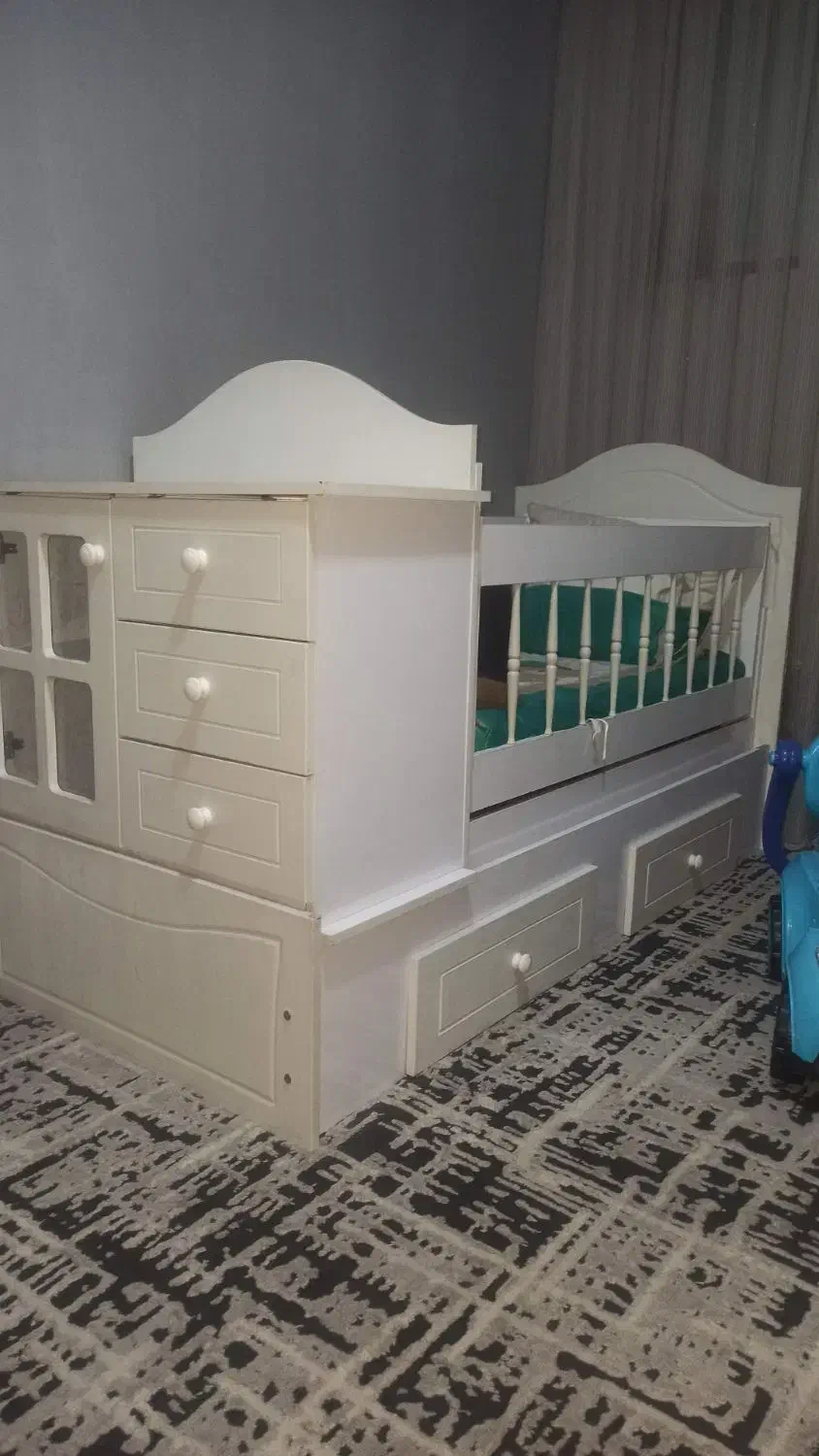 تخت وکمد|اسباب و اثاث بچه|مشهد, طلاب|دیوار