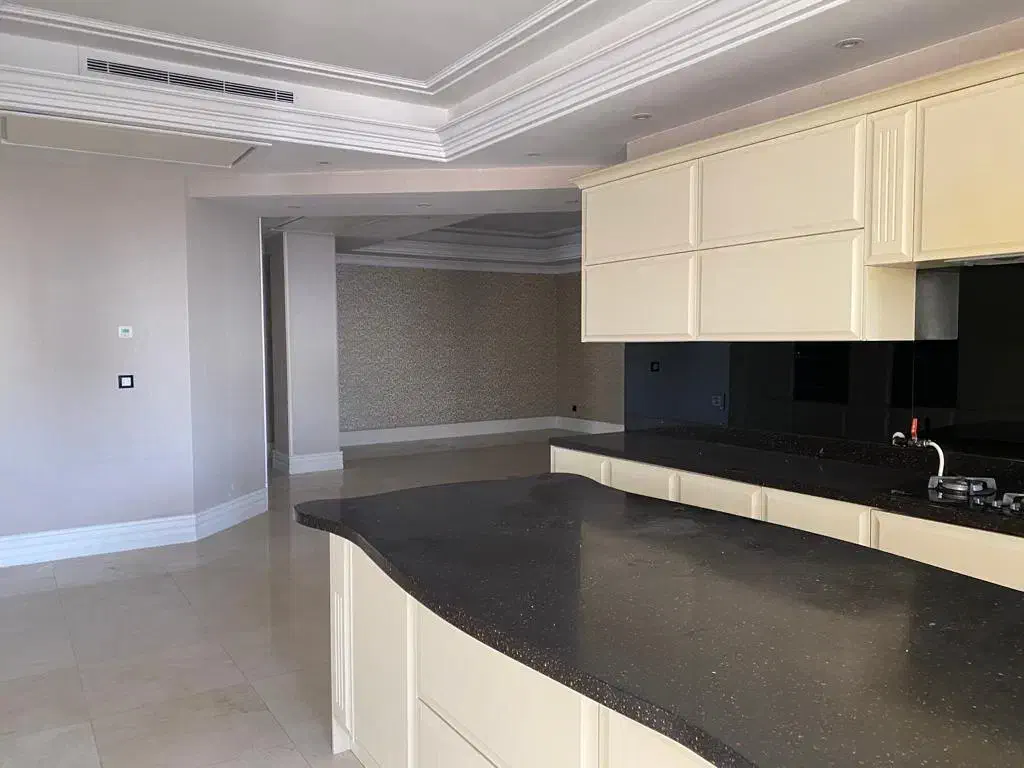 آپارتمان ۲۹۰متری فرمانیه/بام راد