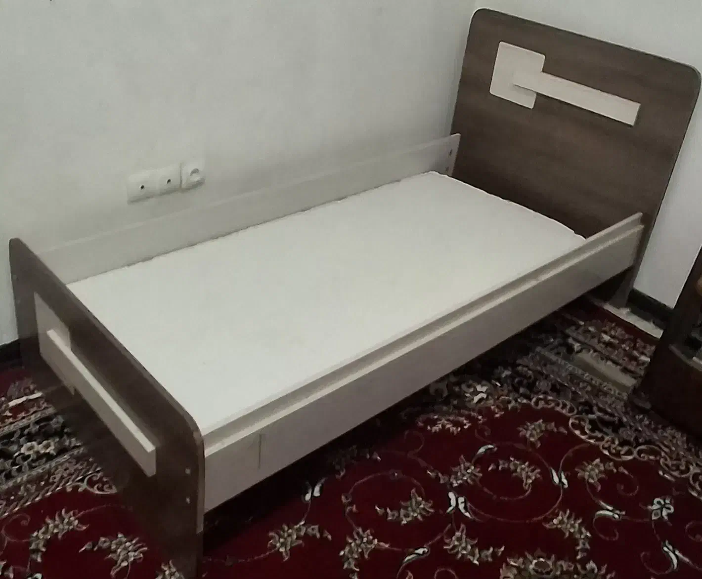 تخت خواب نوجوان|تخت و سرویس خواب|اصفهان, امیرعرب|دیوار