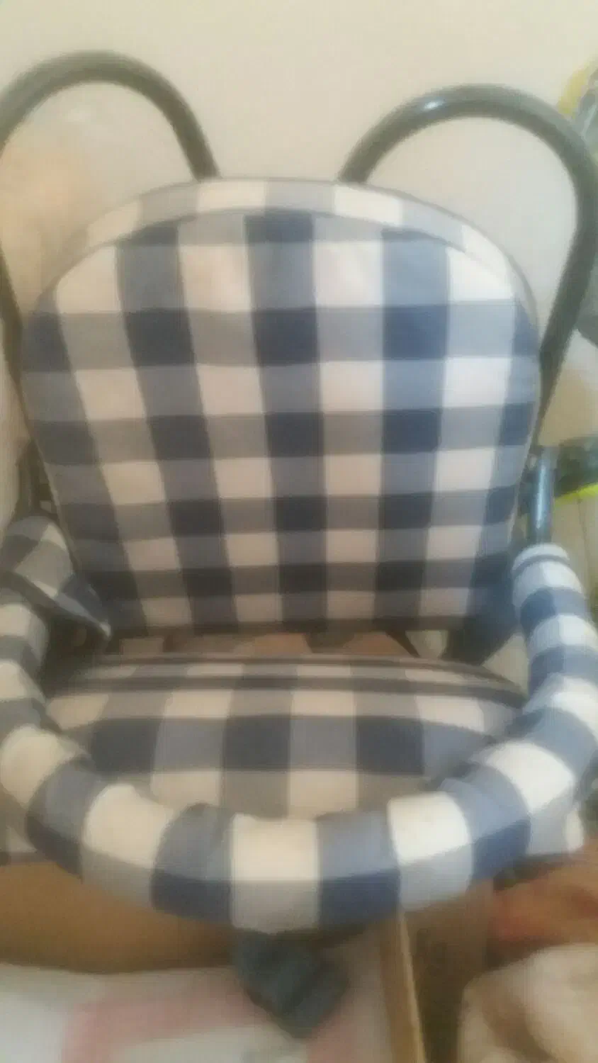 وسایل بچه. صندلی کمکی وصندلی خودرو کودک|تخت و صندلی بچه|زاهدان, |دیوار