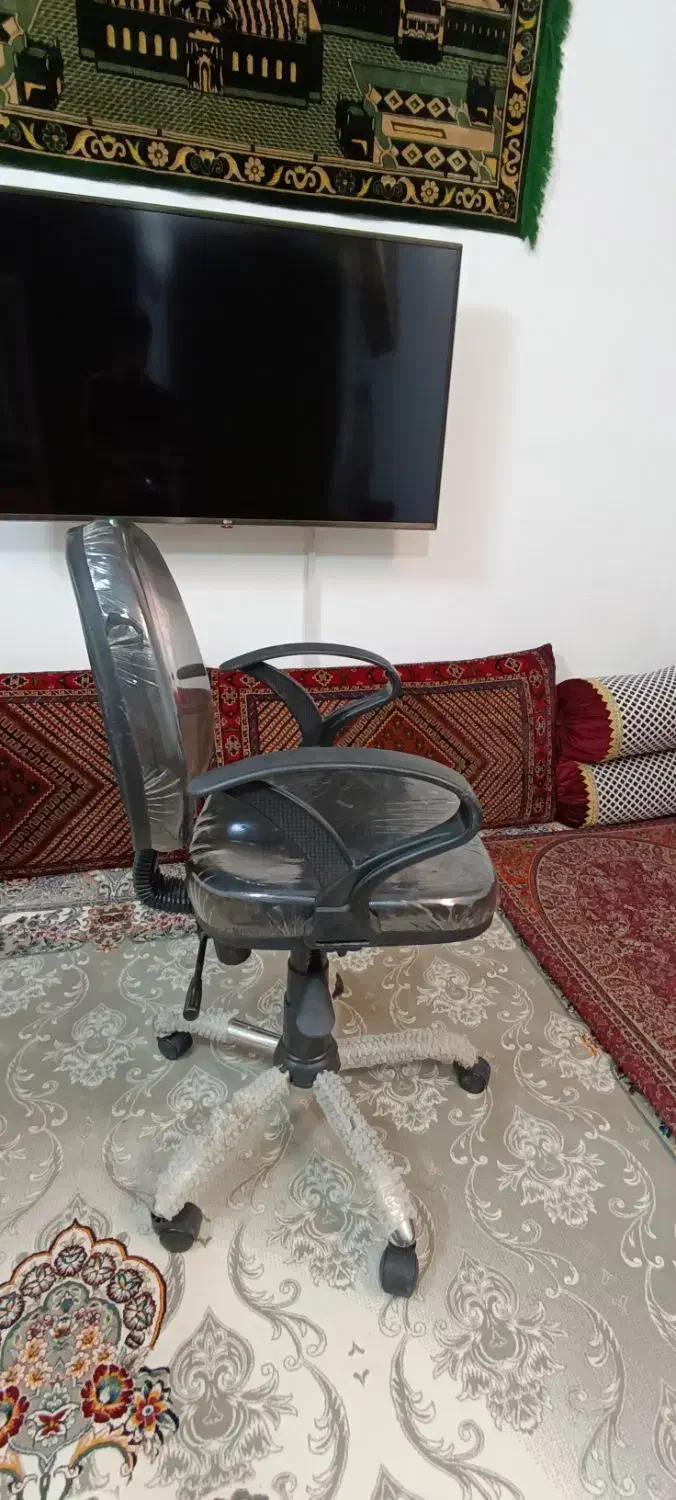 صندلی چرخدار، تنظیم ارتفاع، تعداد|دفتر کار|مشهد, شهرک شهید باهنر|دیوار