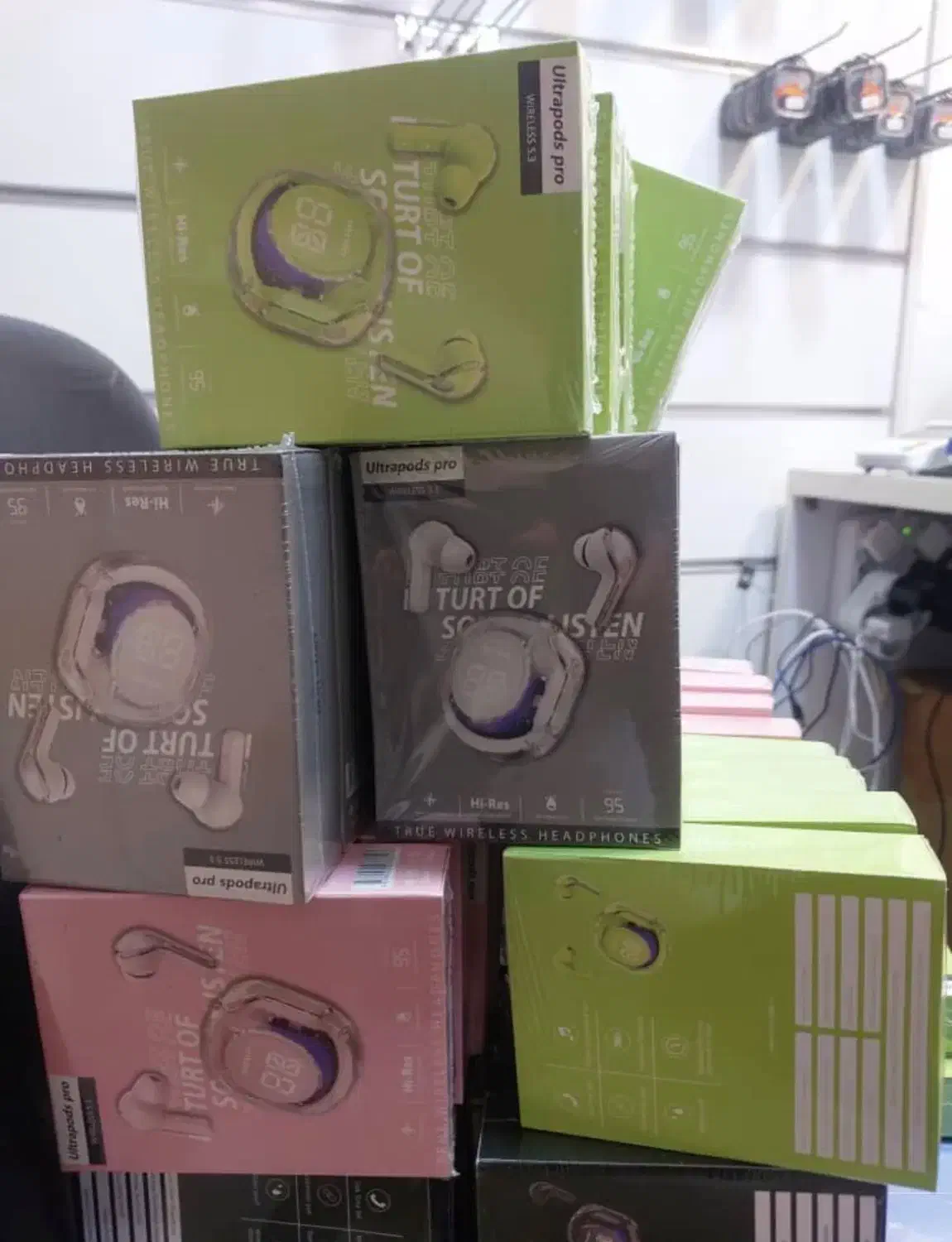 دو مدل ایرپاد با بیس زیاد|لوازم جانبی موبایل و تبلت|قزوین, |دیوار