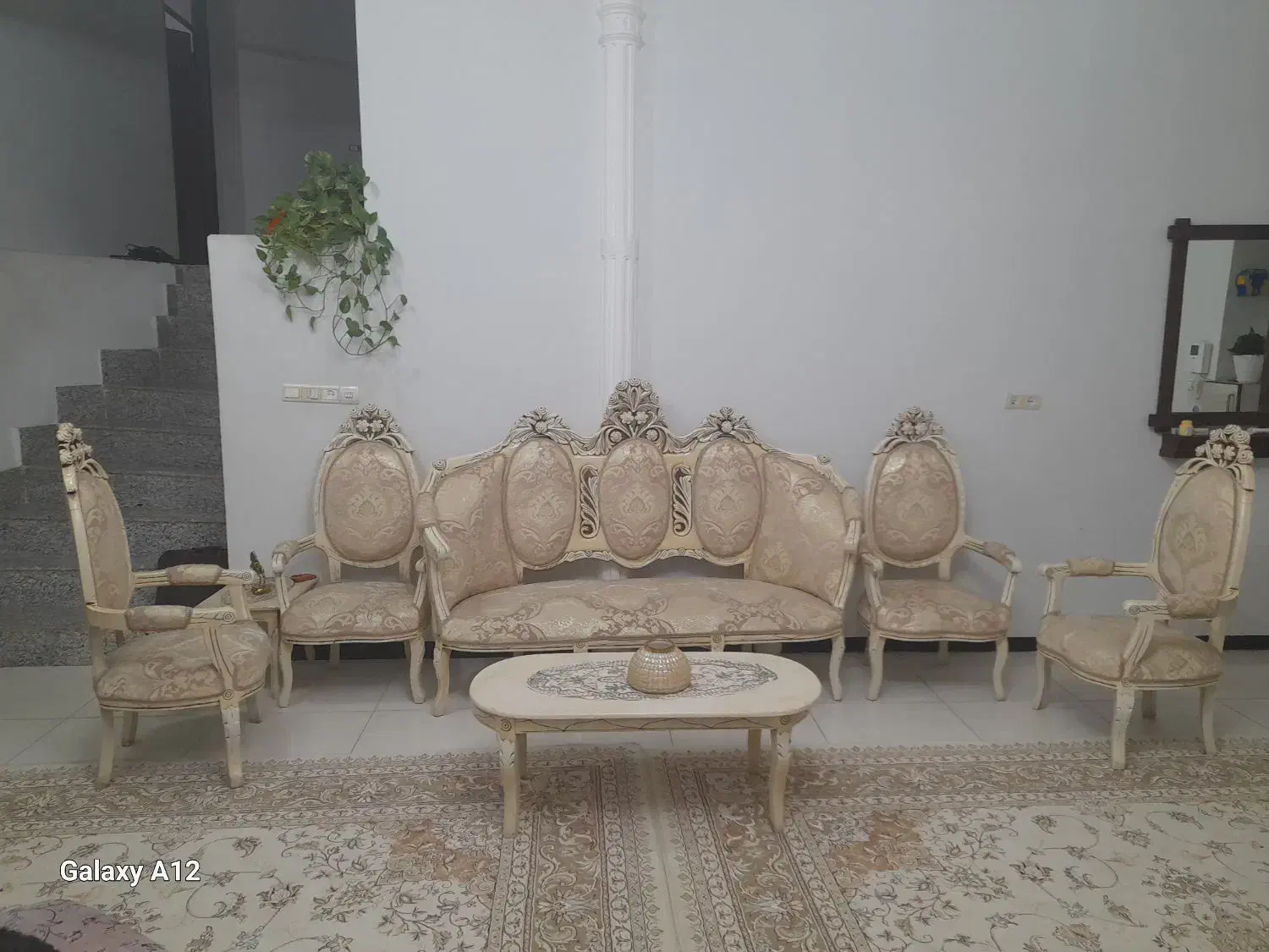 مبل سلطنتی(استیل ) و مبل راحتی|مبلمان خانگی و میز عسلی|ایلام, |دیوار