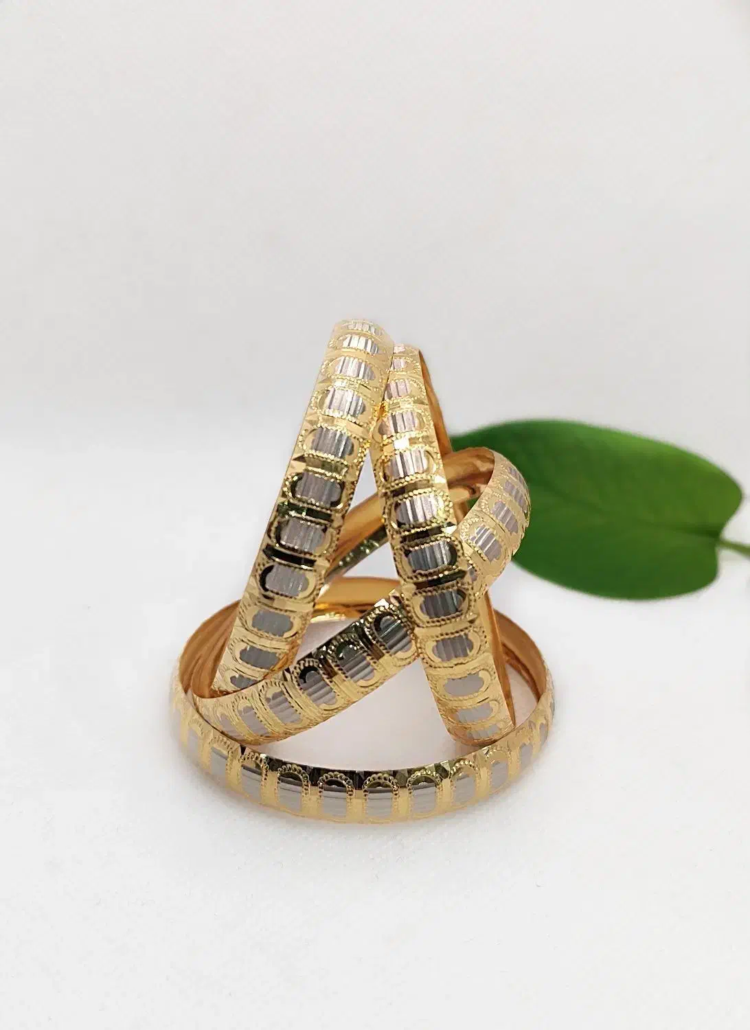 النگو ثمر|جواهرات|قم, نیروگاه|دیوار