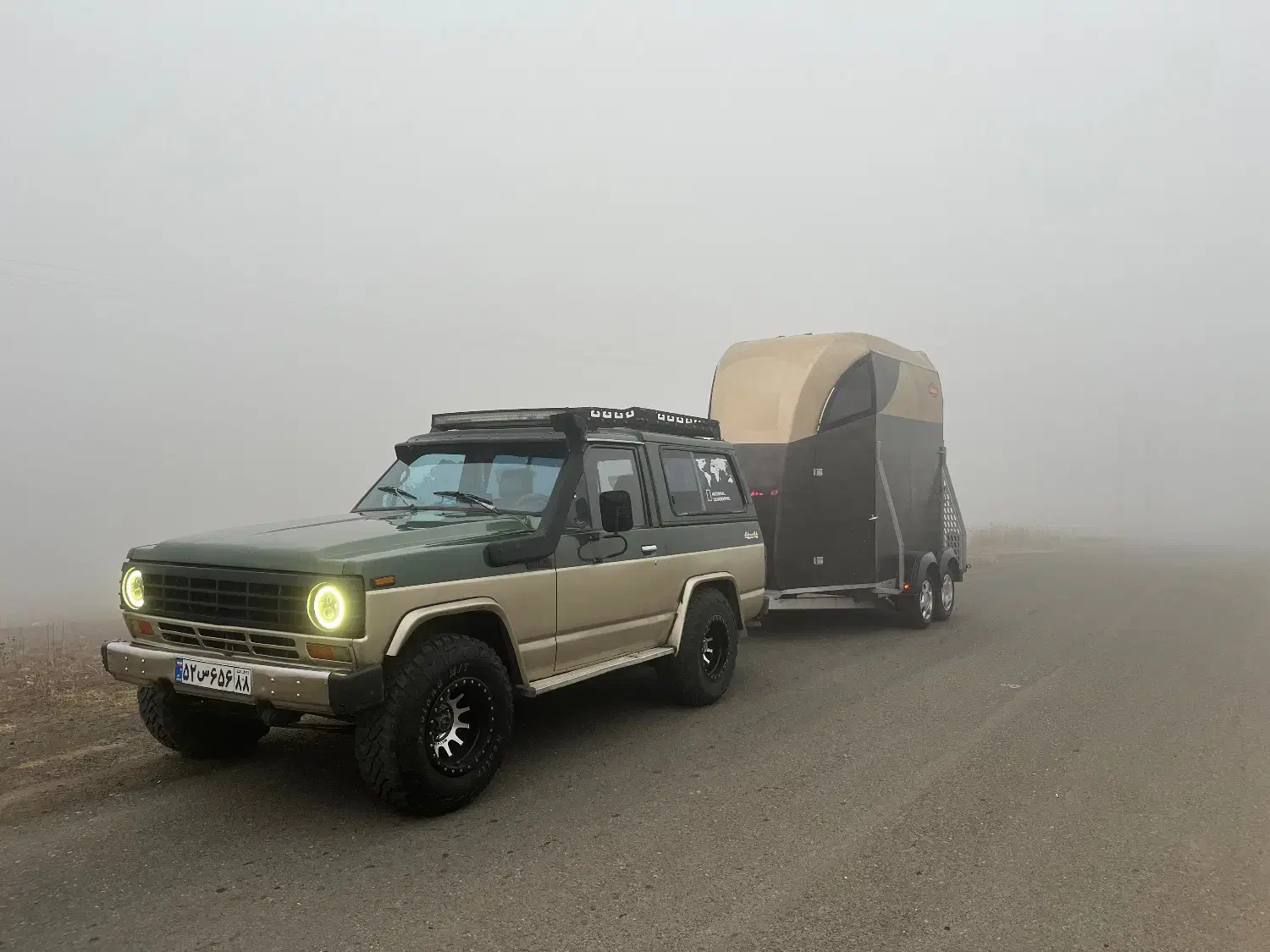 اسب کش به تمام نقاط|اسب و تجهیزات اسب‌سواری|اندیشه, اندیشه فاز ۳|دیوار