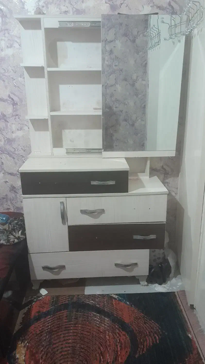 اینه دراور|جاکفشی، کمد، دراور|گلبهار, شهر جدید گلبهار|دیوار