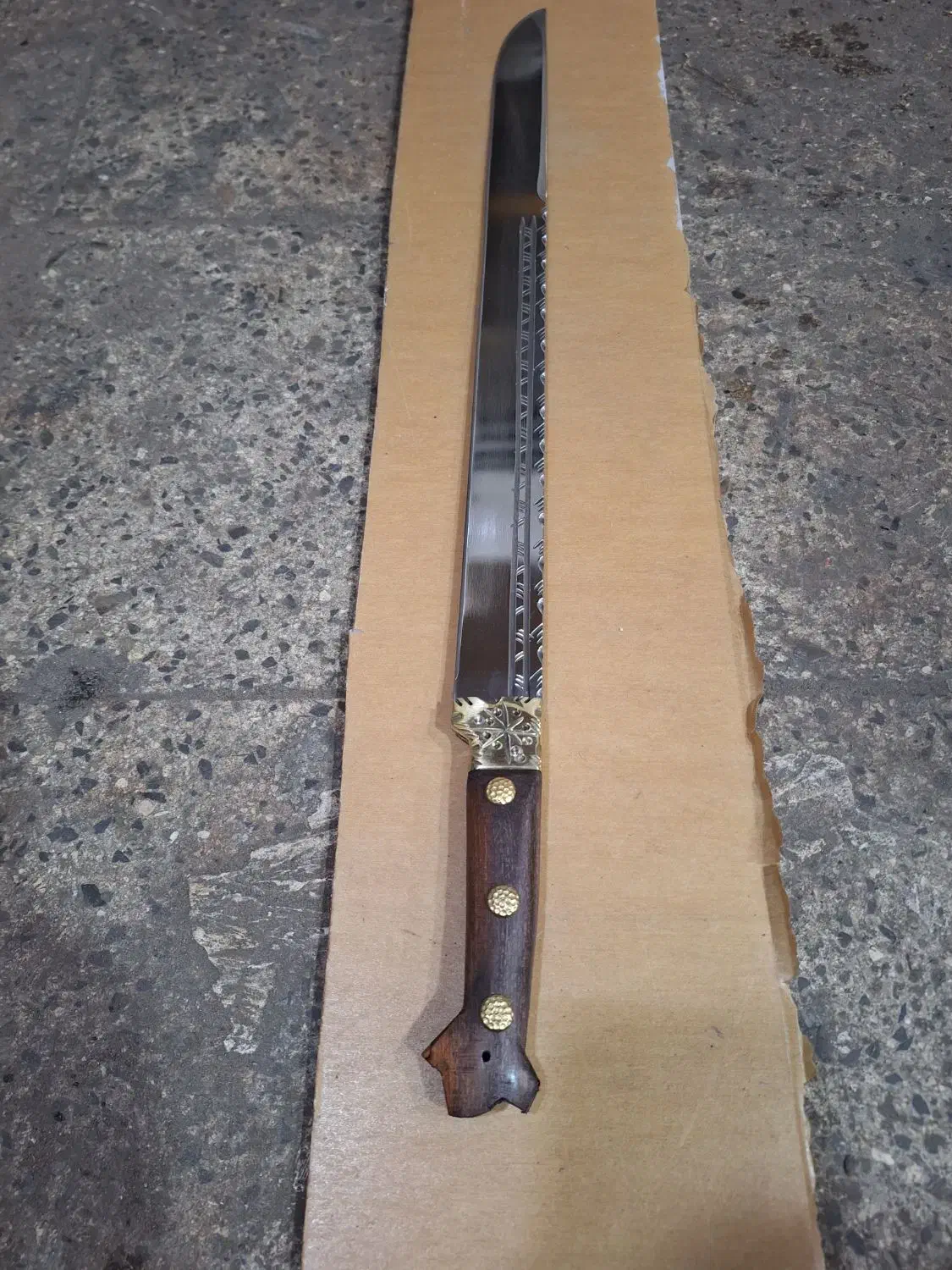 چاقو دست ساز شهرستان|کوهنوردی و کمپینگ|ری, شهرک نظامی|دیوار