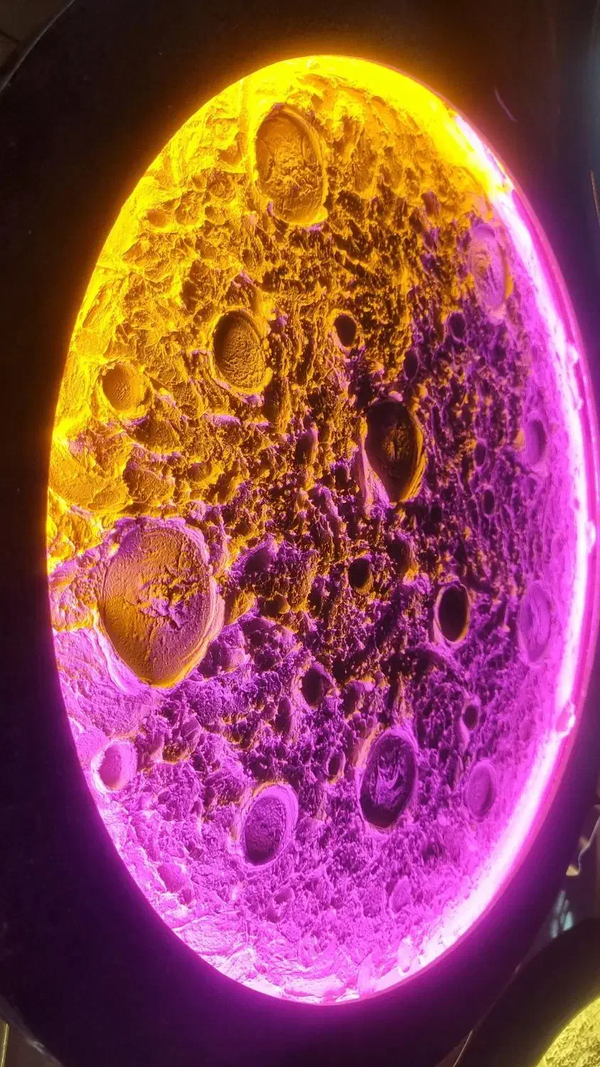 ماه شب خاب برجسته تکسچر|چراغ خواب و آباژور|رشت, پیرسرا|دیوار