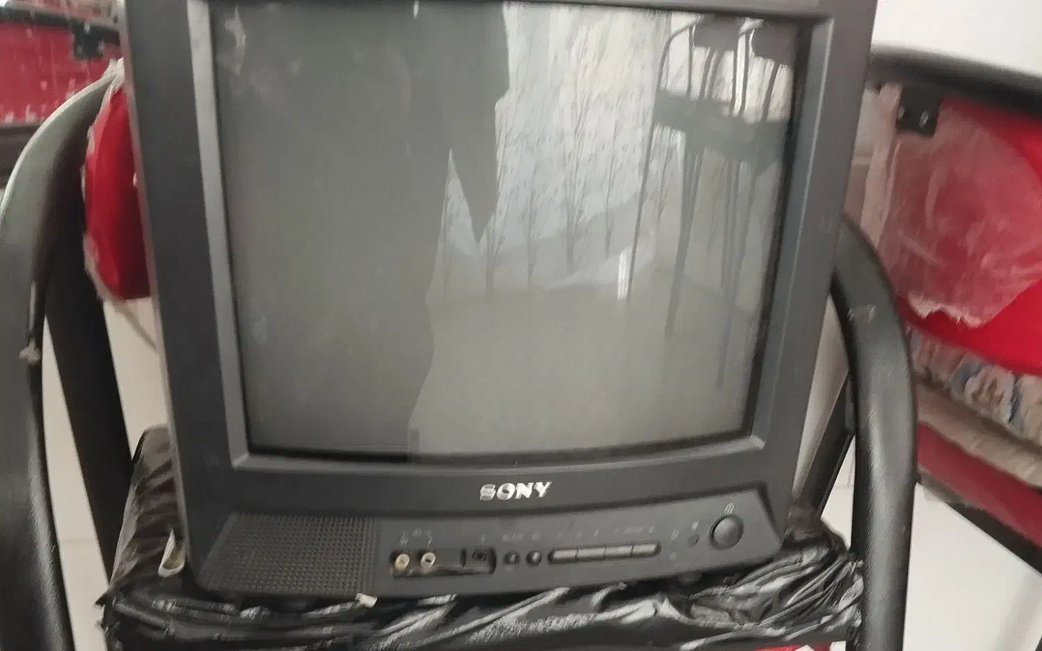 تلوزیون ۱۴ اینچ|تلویزیون و پروژکتور|همدان, |دیوار