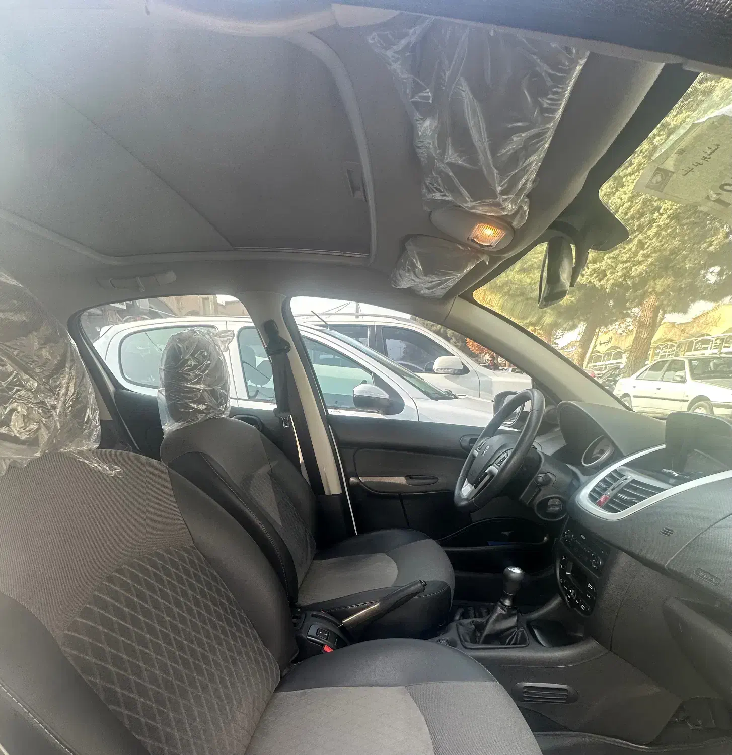 ۲۰۷ سفید ۱۴۰۳ ارتقا یافته|خودرو سواری و وانت|ارومیه, |دیوار