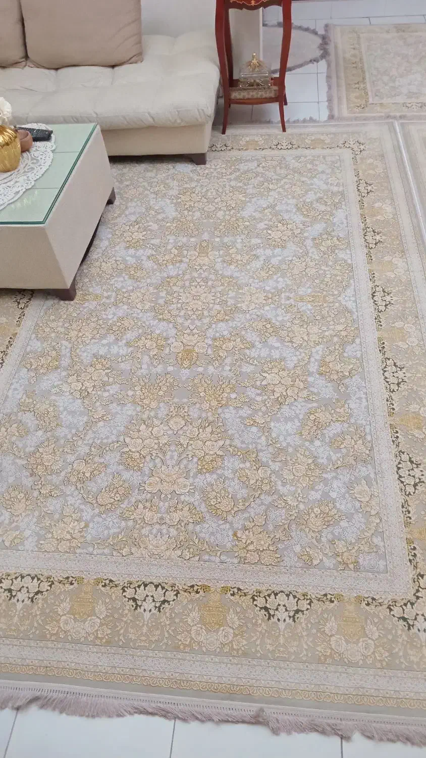 ۲ عدد ۶ متری ۱ عدد ۴ متری ۱ عدد ۱/۵|فرش|قرچک, میرزائی شمالی|دیوار