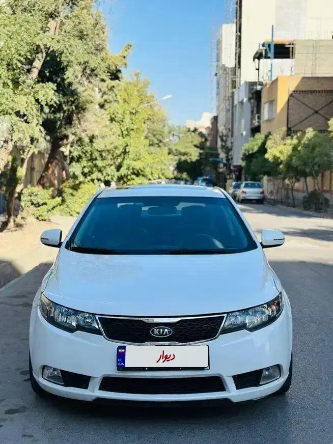 سراتو آپشنال مدل ۱۳۹۷|خودرو سواری و وانت|مشهد, دانشجو|دیوار