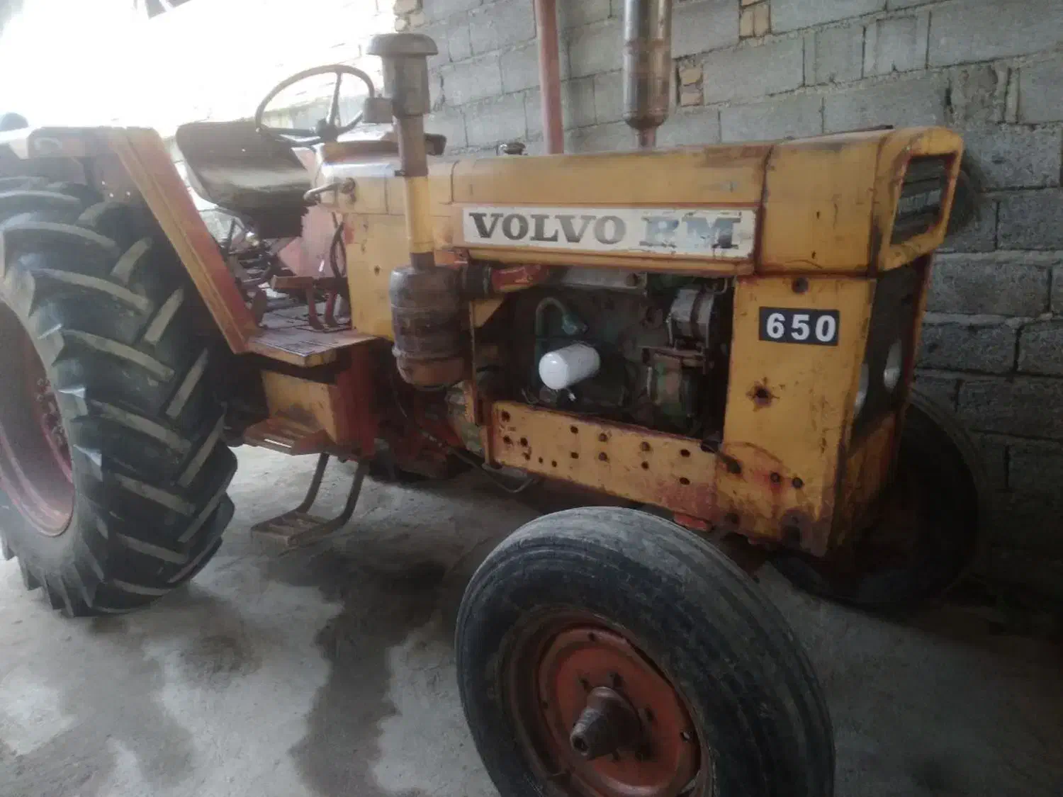 فروش تراکتوربی ام ولوو چهار سیلندر|خودرو سنگین|قائم‌شهر, |دیوار