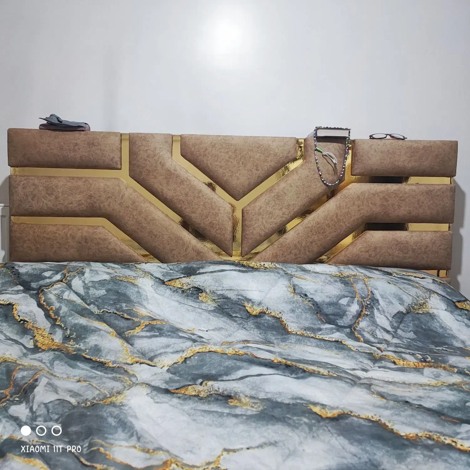 تختخواب دونفره با تشک رویال|تخت و سرویس خواب|خمینیشهر, |دیوار