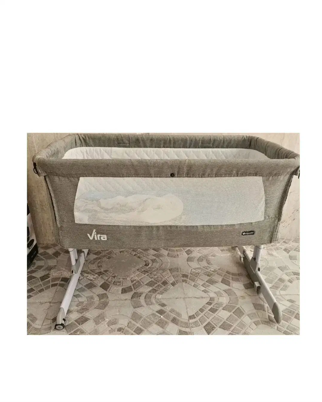 گهواره و تخت کنار مادر دلیجان ویرا|تخت و سرویس خواب|نیشابور, شریعتی|دیوار