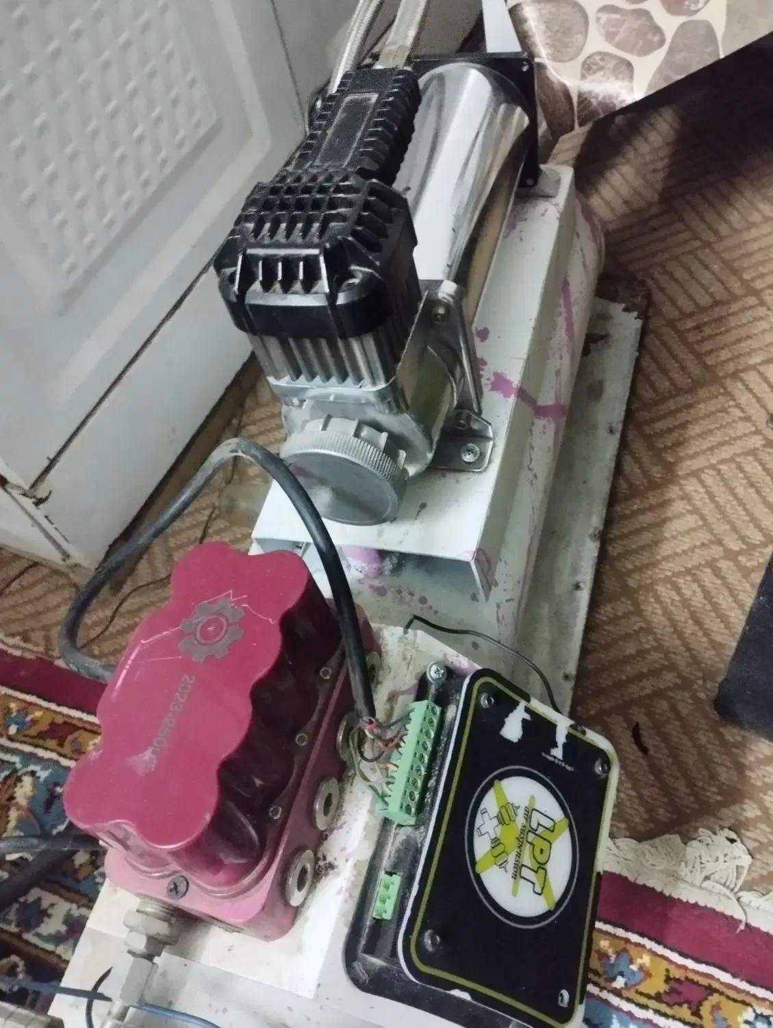 پنوماتیک پژو|قطعات یدکی و لوازم جانبی|اصفهان, قهجاورستان|دیوار