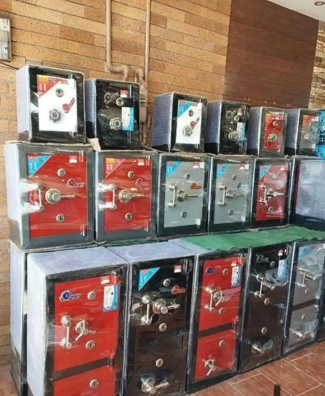 گاوصندوق سبک +سنگین گاوصندوق کوچیک و بزرگ|ابزارآلات|نیشابور, هفده شهریور|دیوار