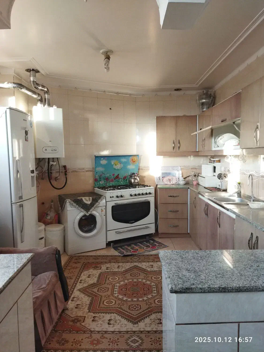 طبقه اول انقلاب اسلامی|فروش آپارتمان|شهرضا, |دیوار