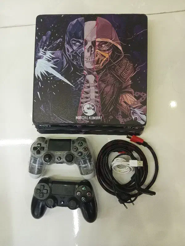 PS4 تمیز + پک بازی‌ های خفن. دستگاه در حد نو.|کنسول، بازی ویدئویی و آنلاین|شاهدشهر, |دیوار