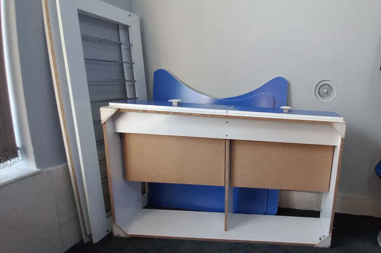 تخت و کمد کودک|تخت و صندلی بچه|شیراز, شریفآباد|دیوار