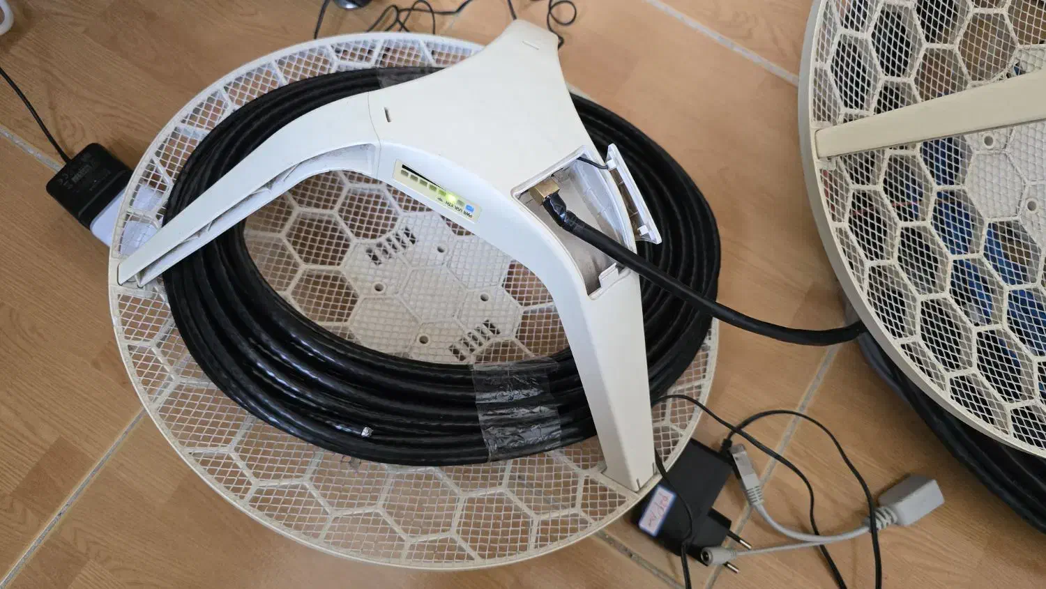 رادیو lhg5|مودم و تجهیزات شبکه|مشهد, هنرستان|دیوار